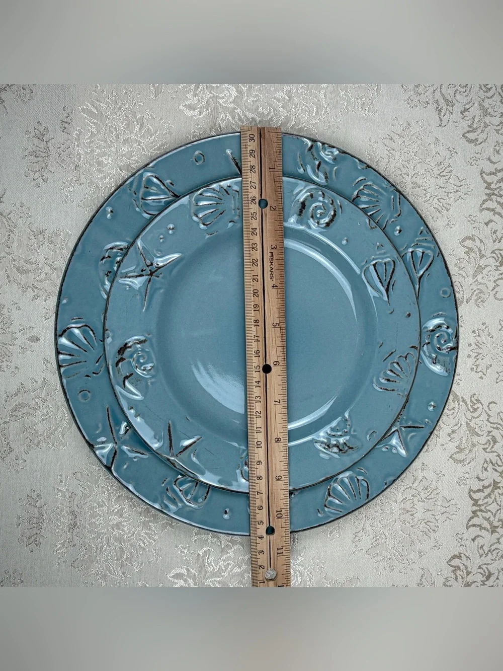 Thomson Seafoam Blue Seashell Embossed Ceramic Dinner Plate Set